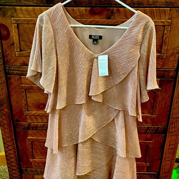 Blush dusty rose color metallic ruffle cocktail dress - Picture 1 of 6